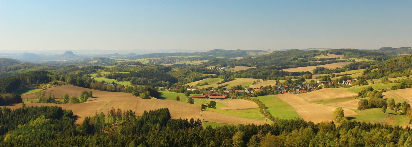 Blick vom Weifbergturm über die Sächsische Schweiz